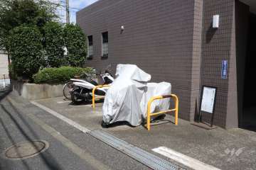 バイク置き場