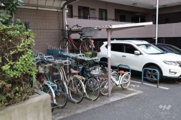 駐輪場（屋根付き）