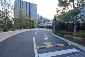 駐車場の出入り口