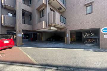 敷地内駐車場（屋内平面式）