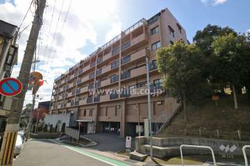 セレッソコート甲東園壱番館の外観（北東側から）