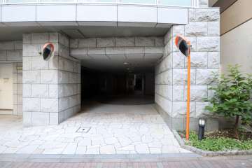 駐車場の出入り口