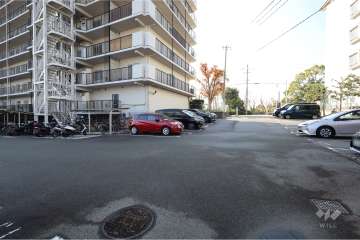 敷地内駐車場（屋外平面式）