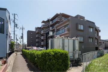 宝塚南雲雀丘ガーデンハウスの外観（北東側から）