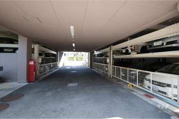 敷地内駐車場（屋内機械式）