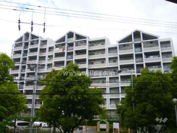 武庫川第2三番街1号棟の外観（南側から）