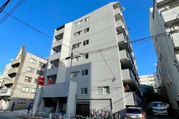 フジハイツ月島の外観（北西側から）