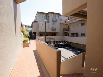 各棟をつなぐ通路