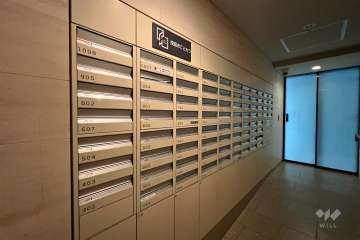 宅配ボックスと共用ポスト