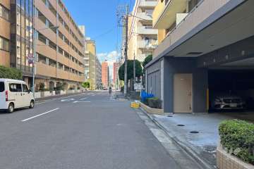 敷地南西側の前面道路
