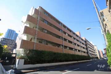 月島ローヤルコーポの外観（東側から）