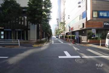 敷地北西側の前面道路　