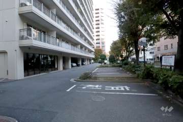 敷地内駐車場（屋外平面式・屋内平面式）