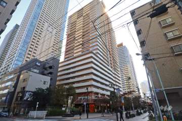 アイマークタワーの外観（北側から）