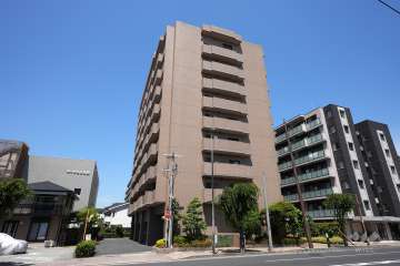 レジオン夙川の外観（南東側から）