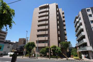 レジオン夙川の外観（東側から）