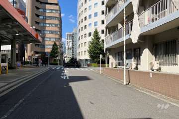 敷地南西側の前面道路
