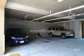 敷地内駐車場（屋内平面式）