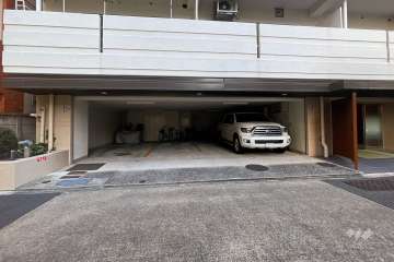 敷地内駐車場（屋内平面式）