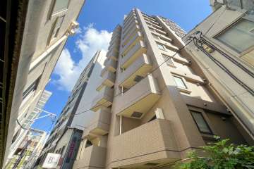 東京八重洲アムフラットの外観（西側から）