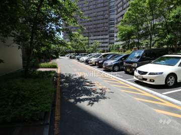 敷地内駐車場(屋外平面式)