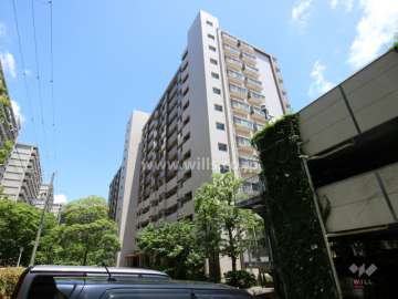 武庫川樹のまち16号棟の外観（西側から）