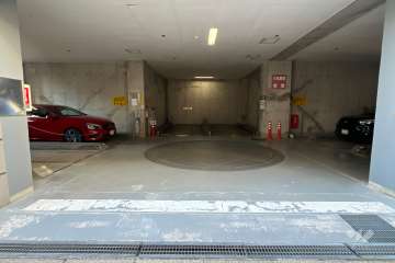 敷地内駐車場（屋内平面式）