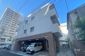 中銀新川マンシオンの外観（南西側から）