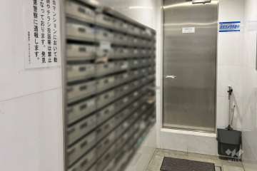 宅配ボックスと共用ポスト