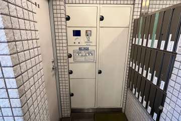 宅配ボックス