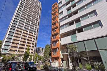 初穂マンションひがし京橋の外観（南西側から）