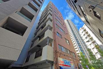 初穂マンションひがし京橋の外観（南東側から）