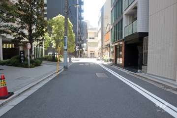 敷地北西側の前面道路