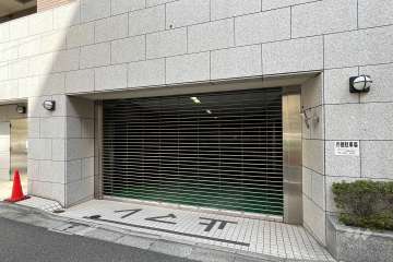 駐車場の出入り口