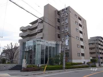 ファミールグラン苦楽園の外観（北西側から）