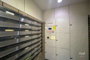 共用ポストと宅配ボックス