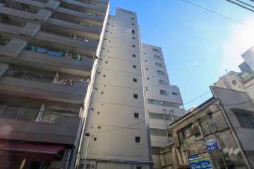 敷地西側の前面道路　