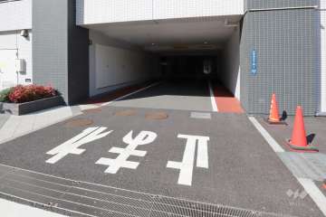 駐車場の出入り口