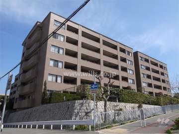 ファミール西宮夙川公園の外観（南西側から）