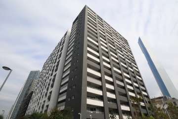 ザ晴海レジデンスの外観(西側から)