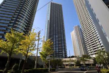 ドゥ・トゥール　ウエスト棟の外観(東側から)