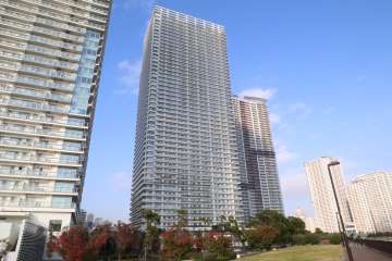 ザ・パークハウス晴海タワーズティアロレジデンスの外観(南側から)