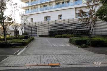 駐車場の出入り口