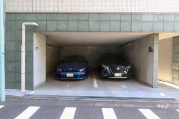 敷地内駐車場（屋内平面式）