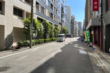 敷地北西側の前面道路