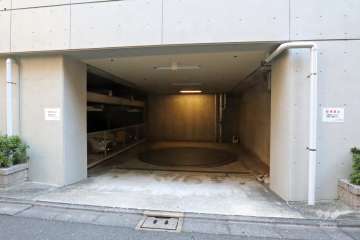 駐車場の出入り口・敷地内駐車場（屋内機械式）