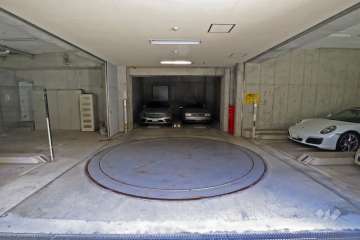 敷地内駐車場（屋内機械式）