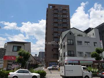 藤和シティホームズ西宮駅前の外観（東側から）