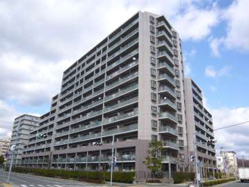藤和シティホームズ西宮東町の外観（南東側から）