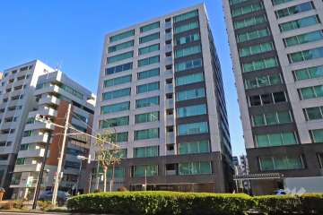 シティハウス月島駅前キャピタルコートの外観（西側から）